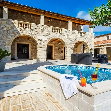 Dumina Tatil Evi